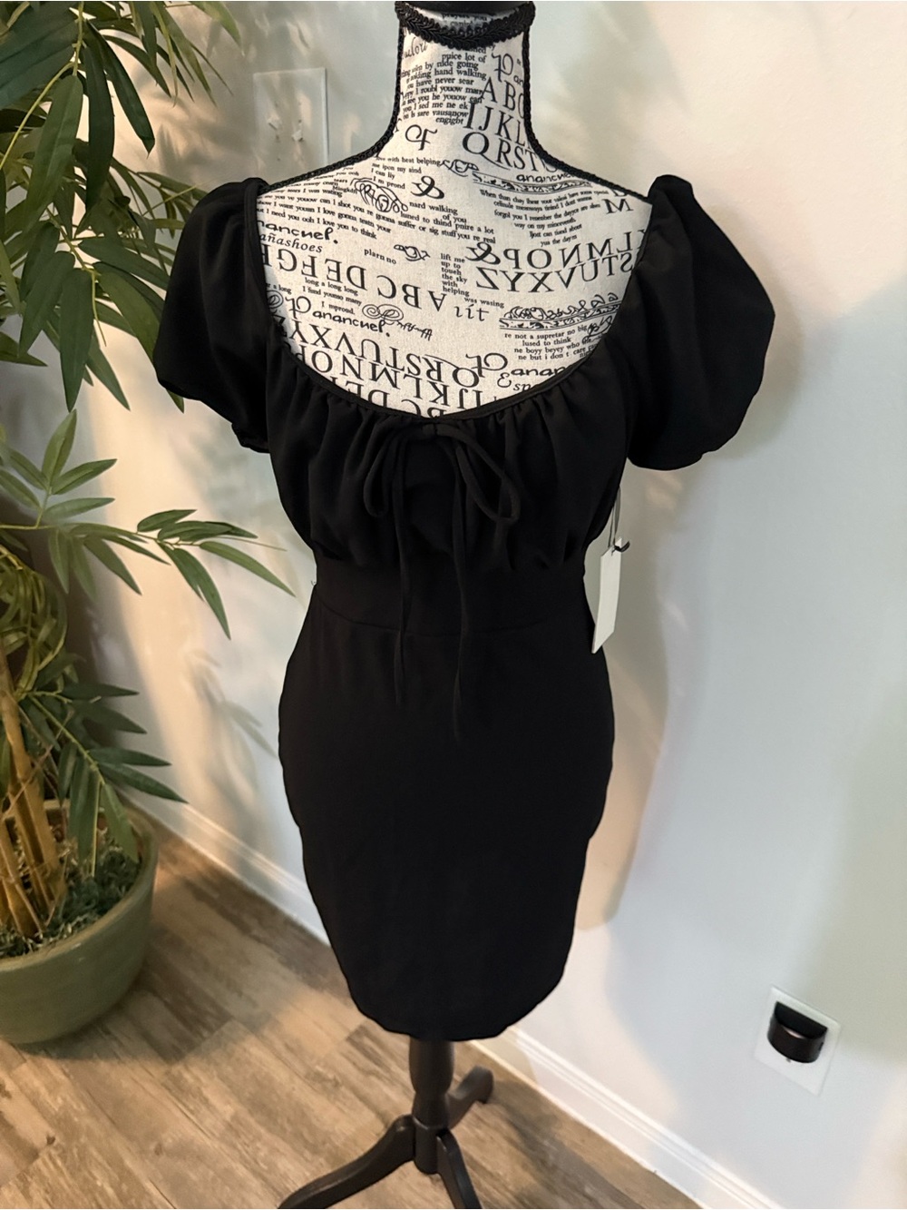 iris Black Puff Sleeve Scoop Mini Dress